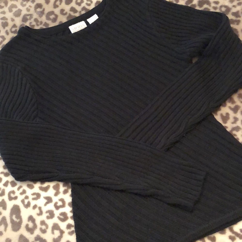 Moda International Black Ribbed Sweater Size Medium - Picture 5 of 11